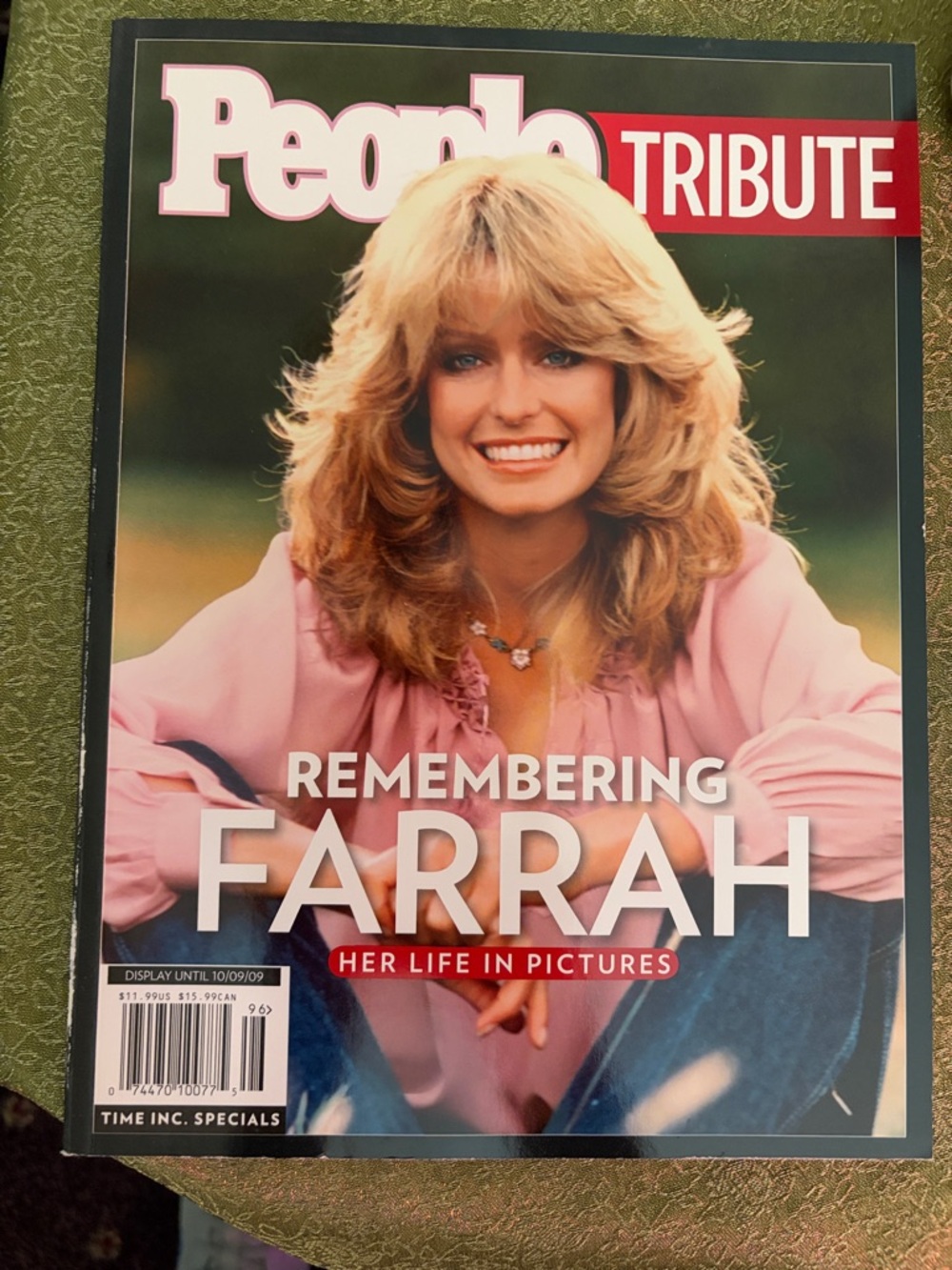 People Tribute Remembering Farrah